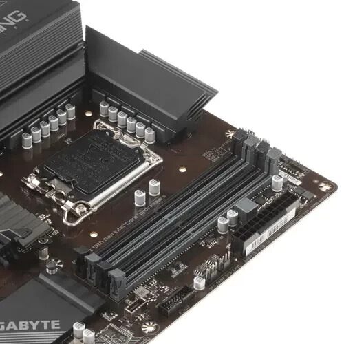 materinskaaplatagigabyteb760gamingxddr4_3_56105