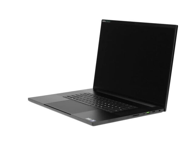 razer-blade-18-Mytexno 02