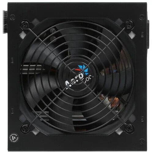 blokpitaniaaerocoolkcasplus700w_1_1217918